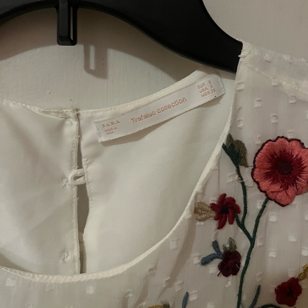 Zara Trafaluc Collection Women's Sml Top Embroidered Floral Mesh